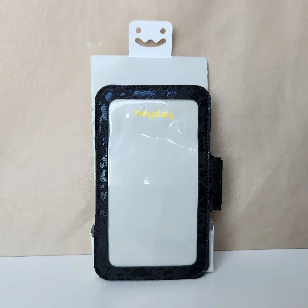 NWT heyday Armband Phone Holder Black Cheetah Print Touchscreen Compatible